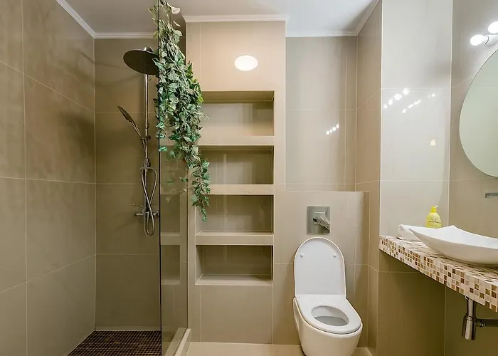 Apartman Golden Glow - Elegant Retreat In Bukarest